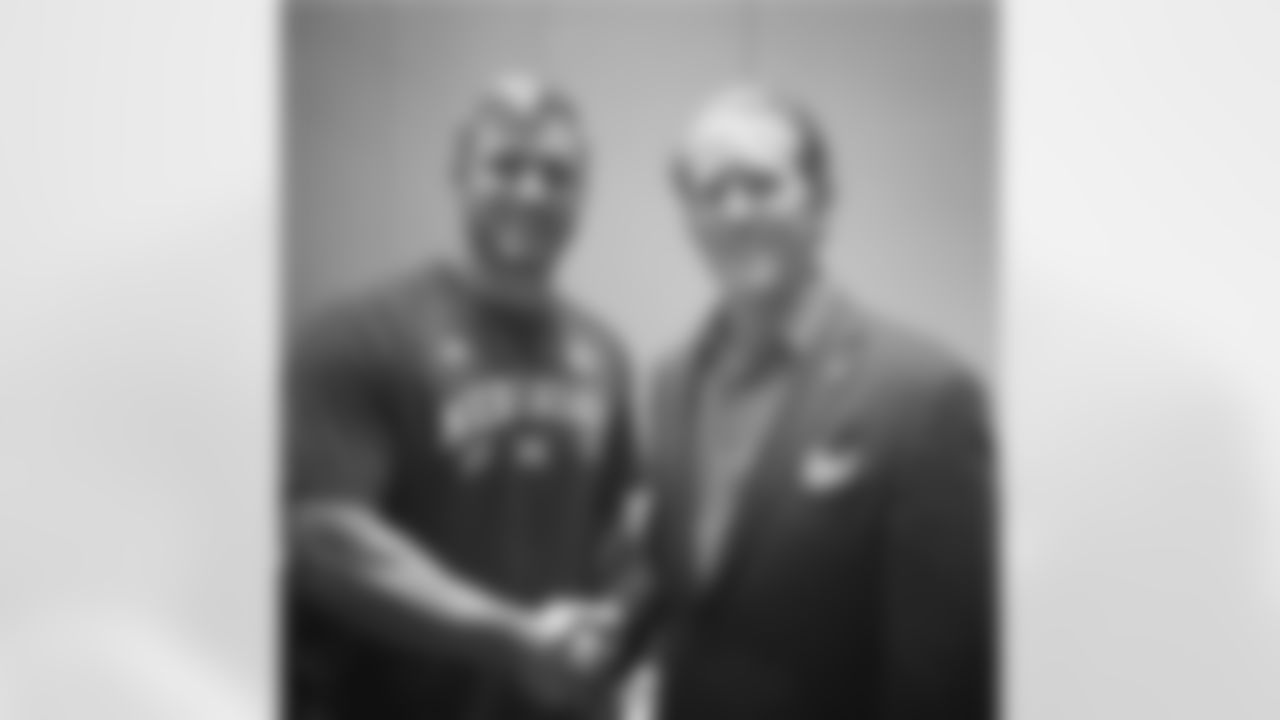 _willcompton Truly honored to be taking a picture with the man(or one of the men) who shot Osama Bin Laden! Thank you Robert O'neill for speaking to us