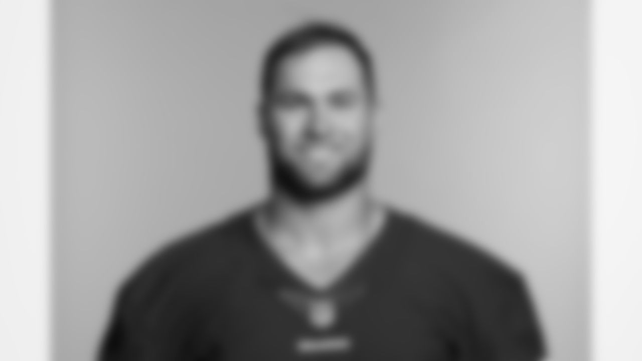 LB Houston Bates