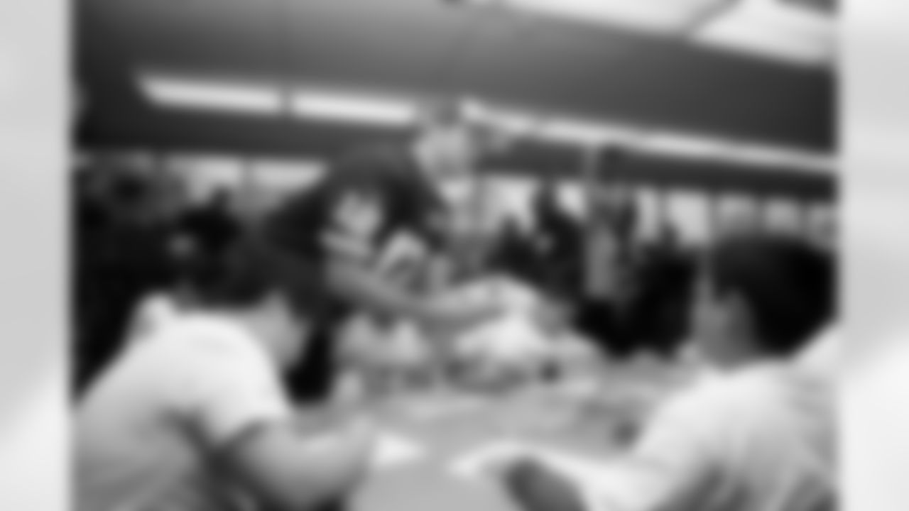 110918Read005
