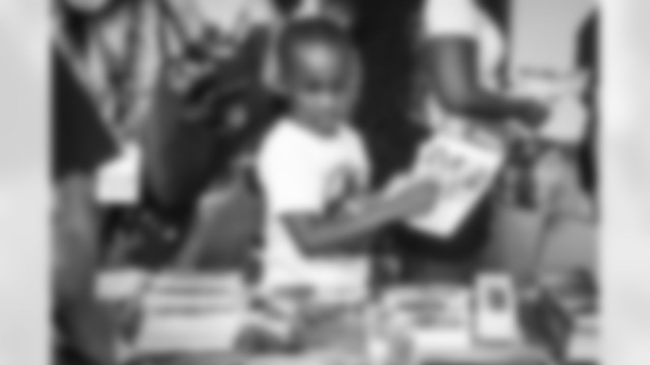 08192022 Back to School Fair5776