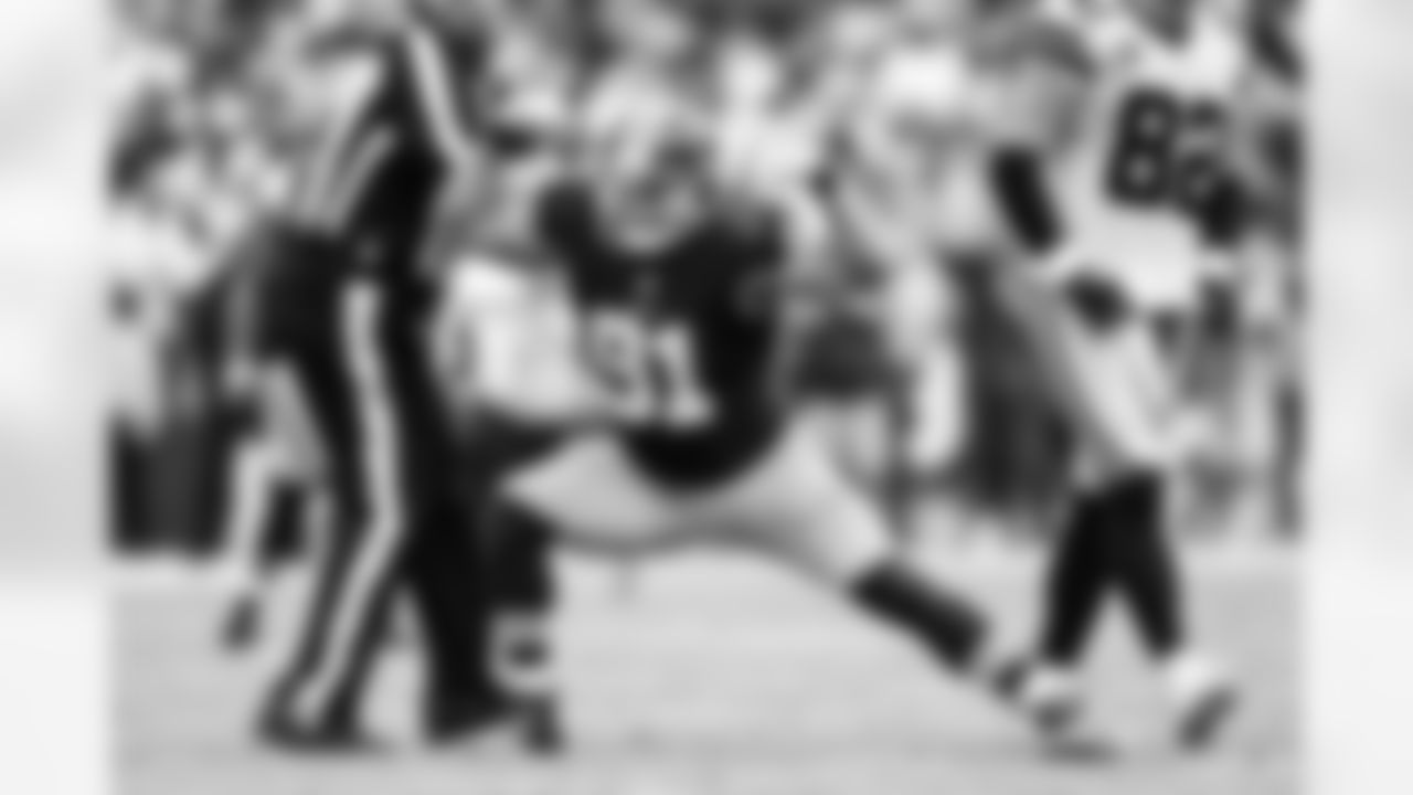 OLB Ryan Kerrigan - 788 Snaps