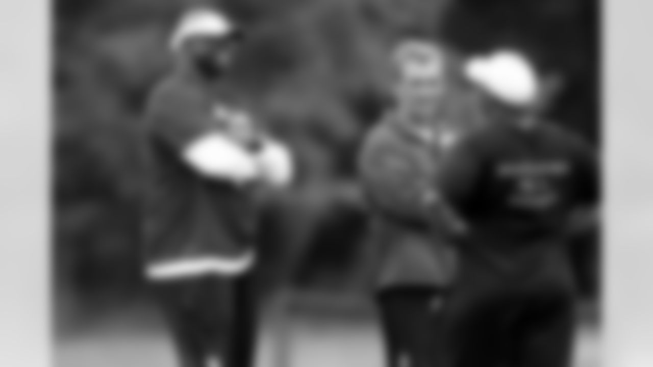 Special Teams Coordinator Keith Burns