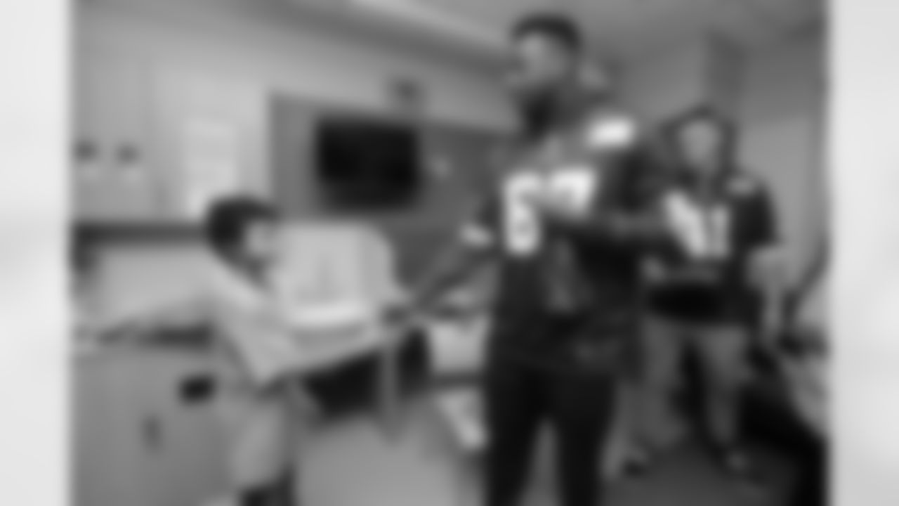 washington_redskins_inova_children_hospital_visit_010