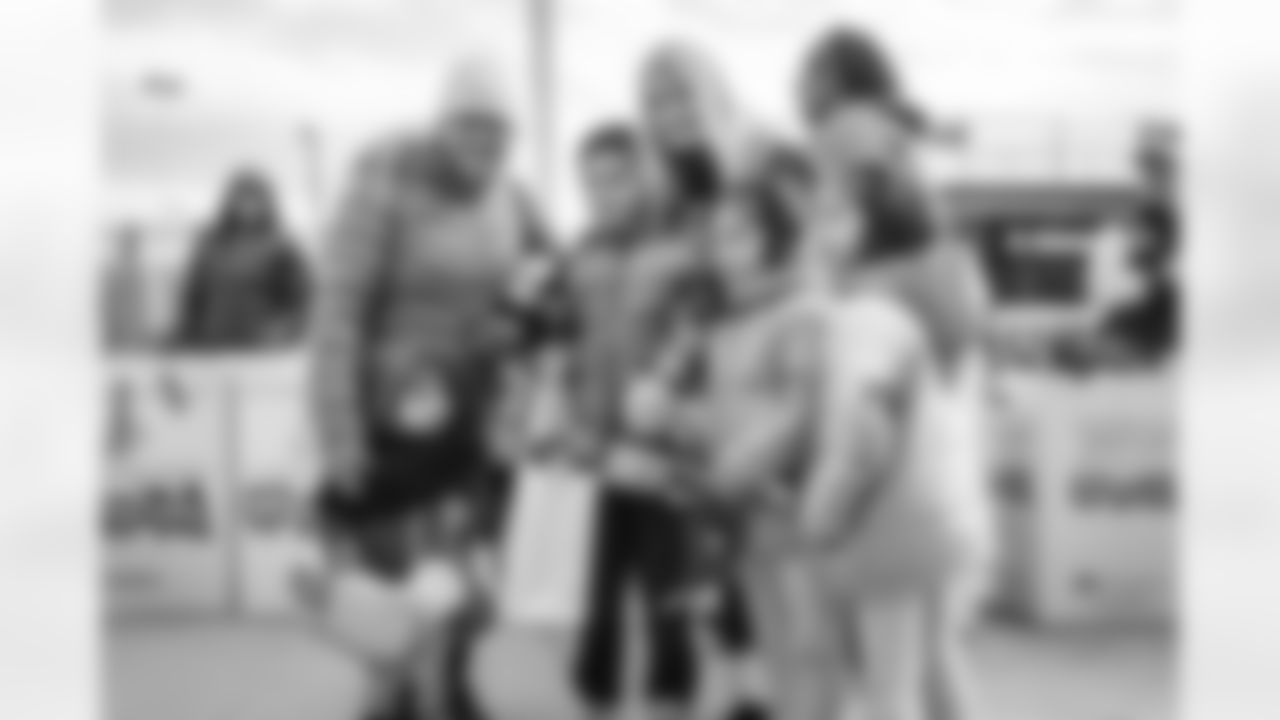 12172022 Toy Giveaway21530
