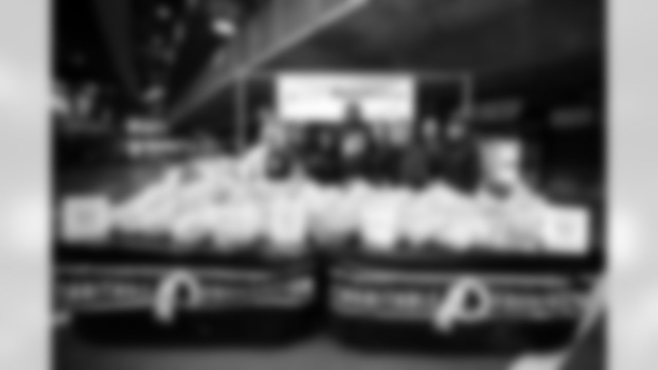 washington_redskins_harvest_feast_024