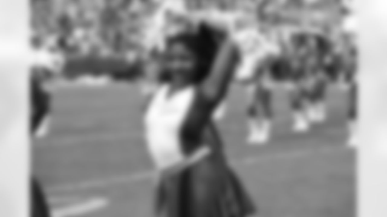 09202015_STLvsWAS_Cheer_0044