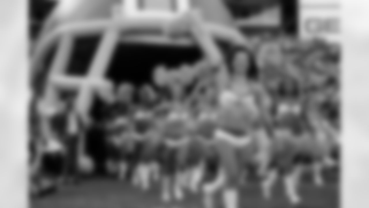 The best of the cheerleaders from the Redskins-Falcons week 6 game.