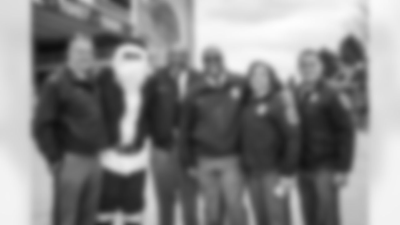 12172022 Toy Giveaway21497