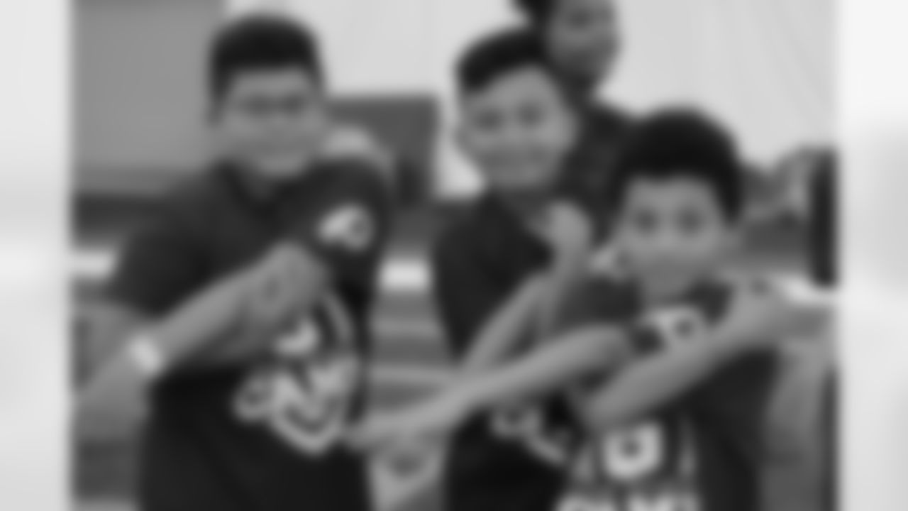washington_redskins_gatorade_junior_camp_022