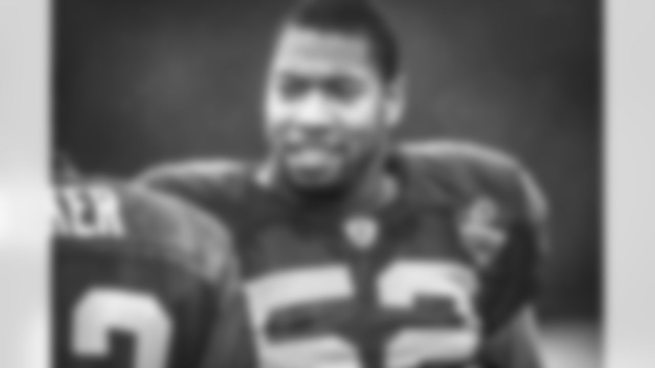 LB Keenan Robinson