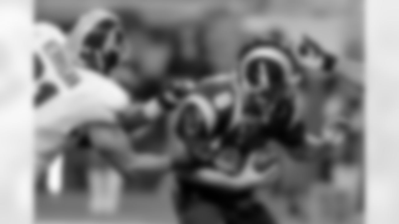 Redskins LB Ryan Kerrigan gets his hands on Rams QB Sam Bradford for a Redskins sack.
