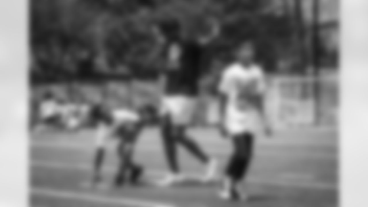 Terry McLaurin Football Camp Gallery33582