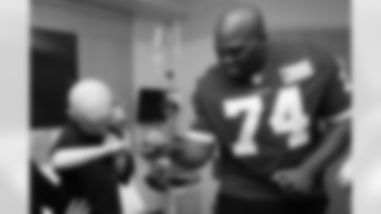 washington_redskins_inova_children_hospital_visit_029