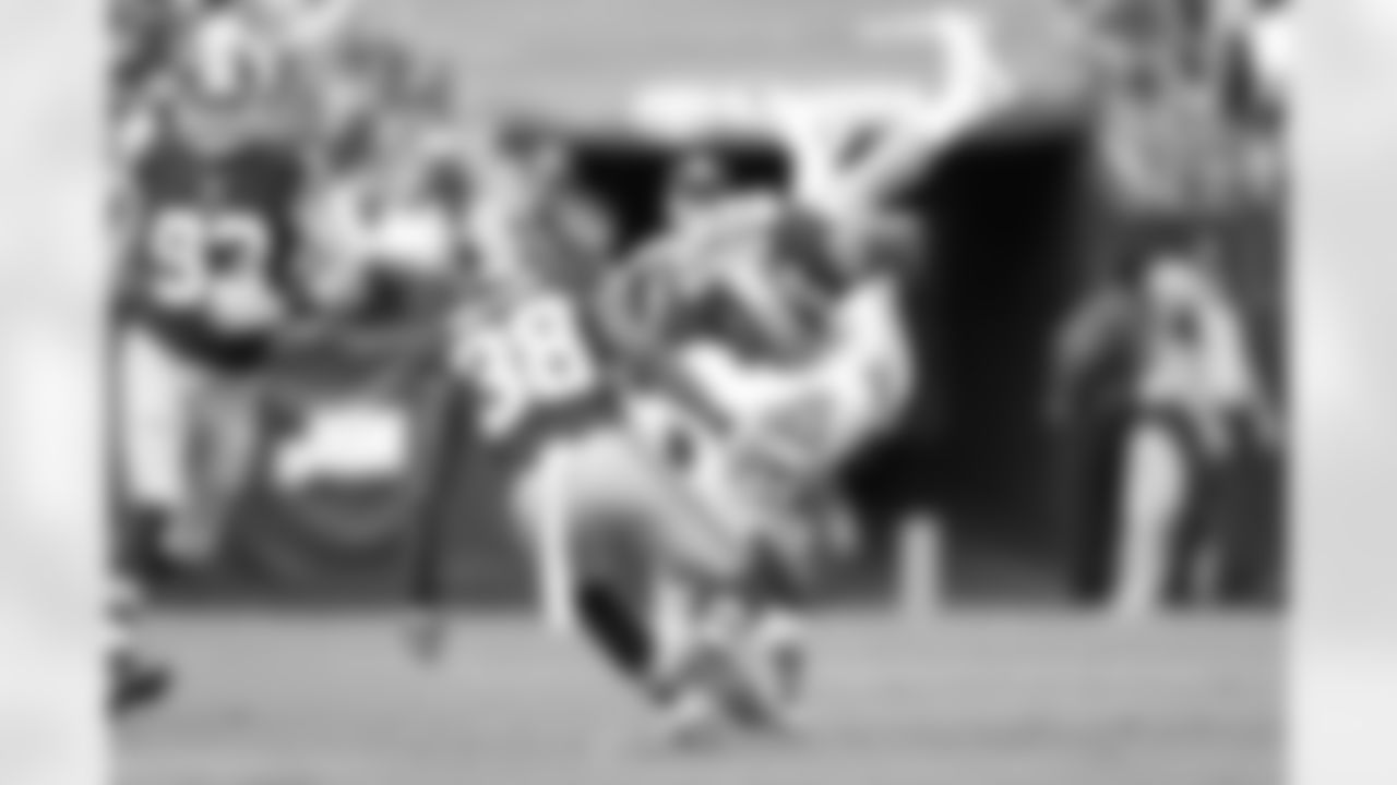 Keenan Robinson (74 total tackles)