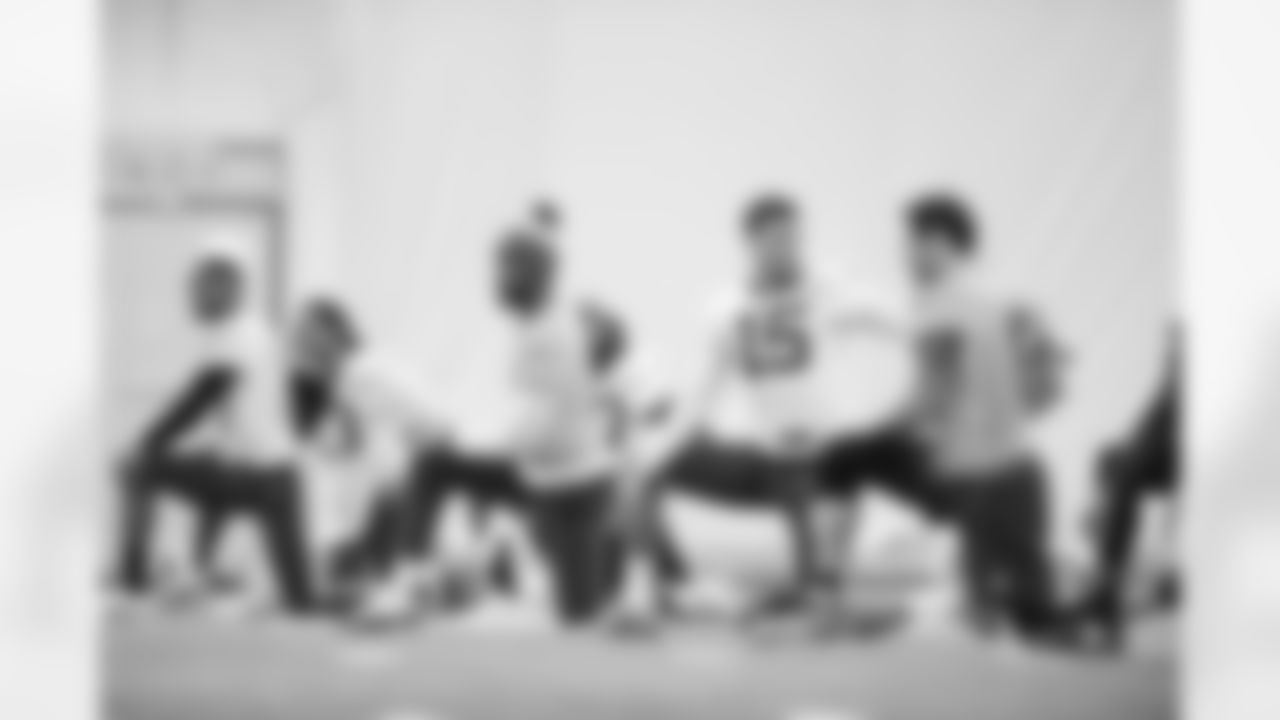 121218faces018