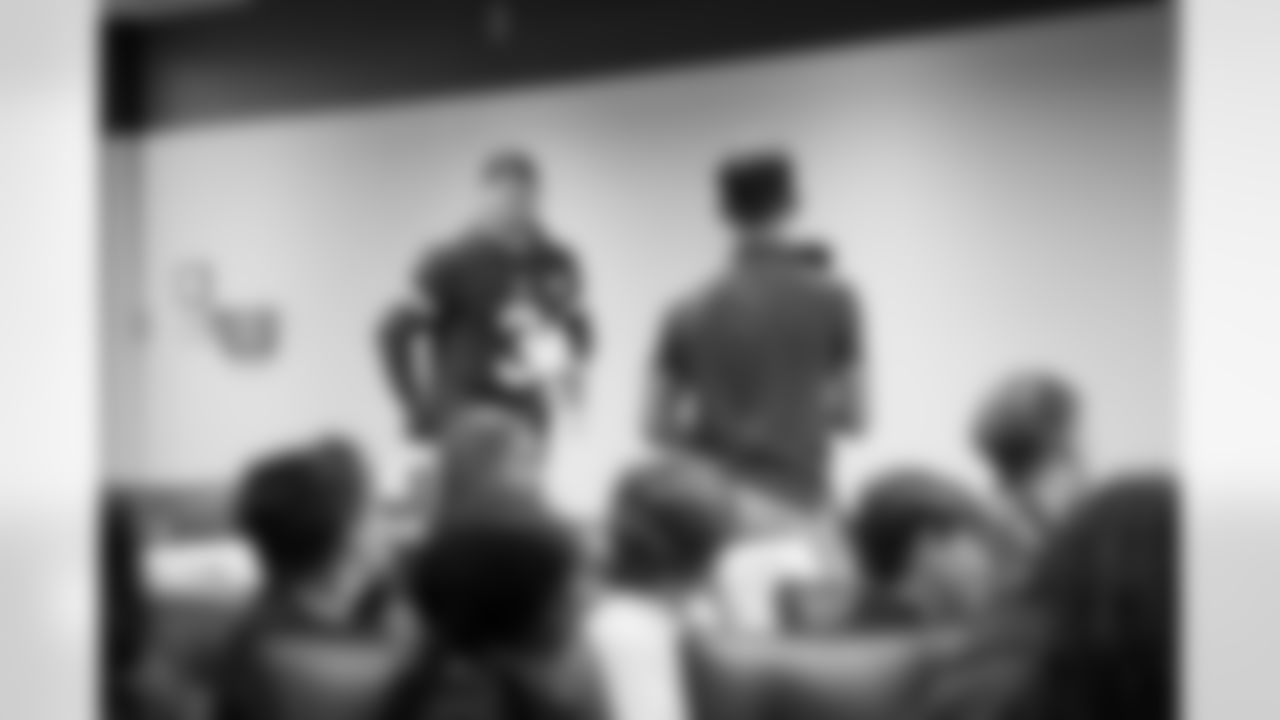 042319LIVE005