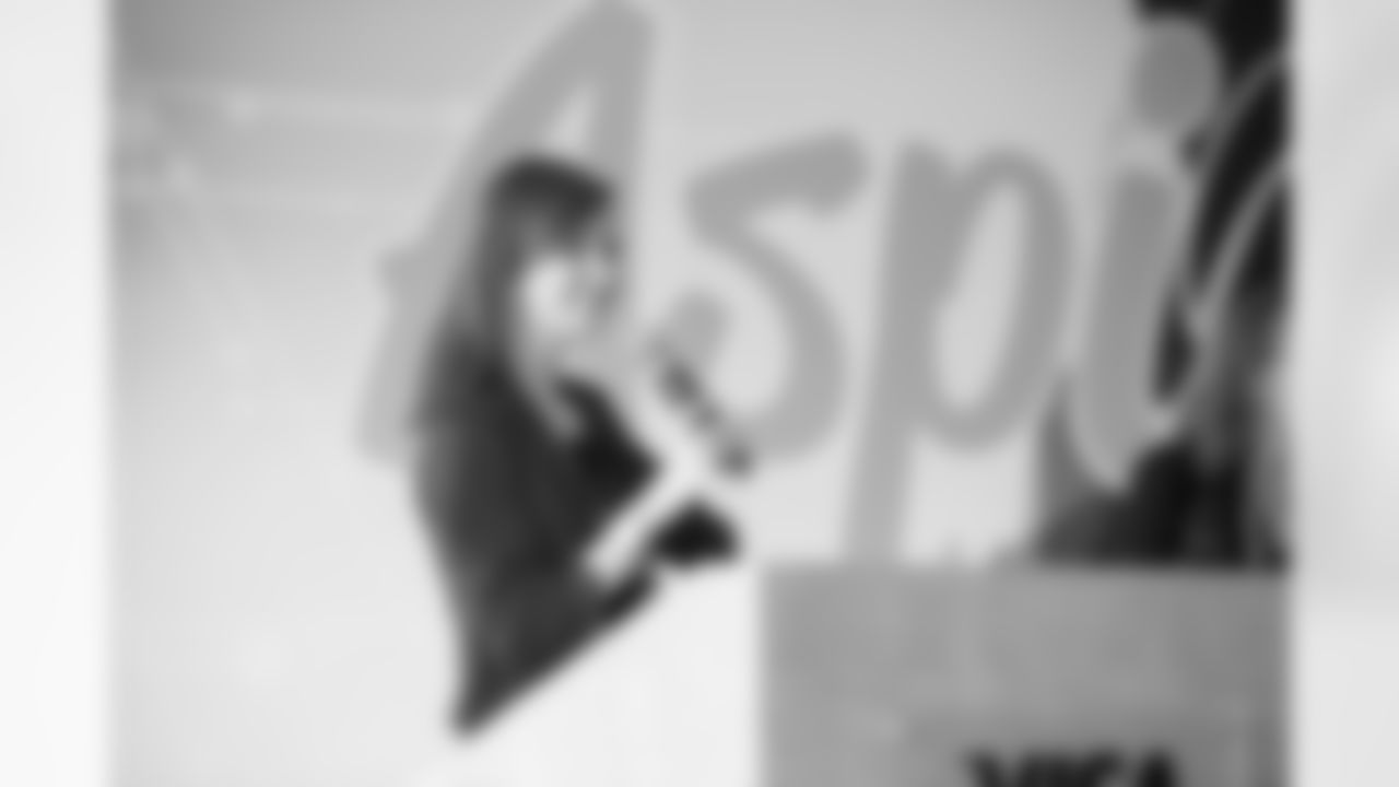 112918Aspire046