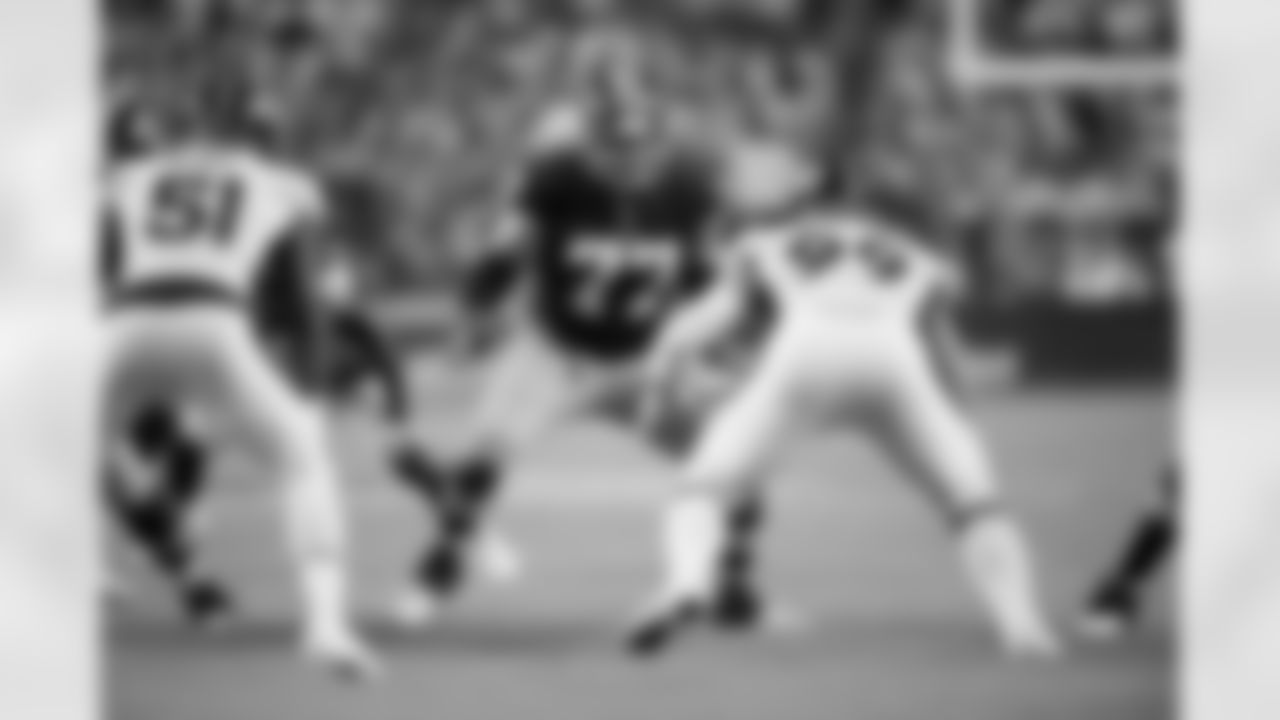 OL Shawn Lauvao