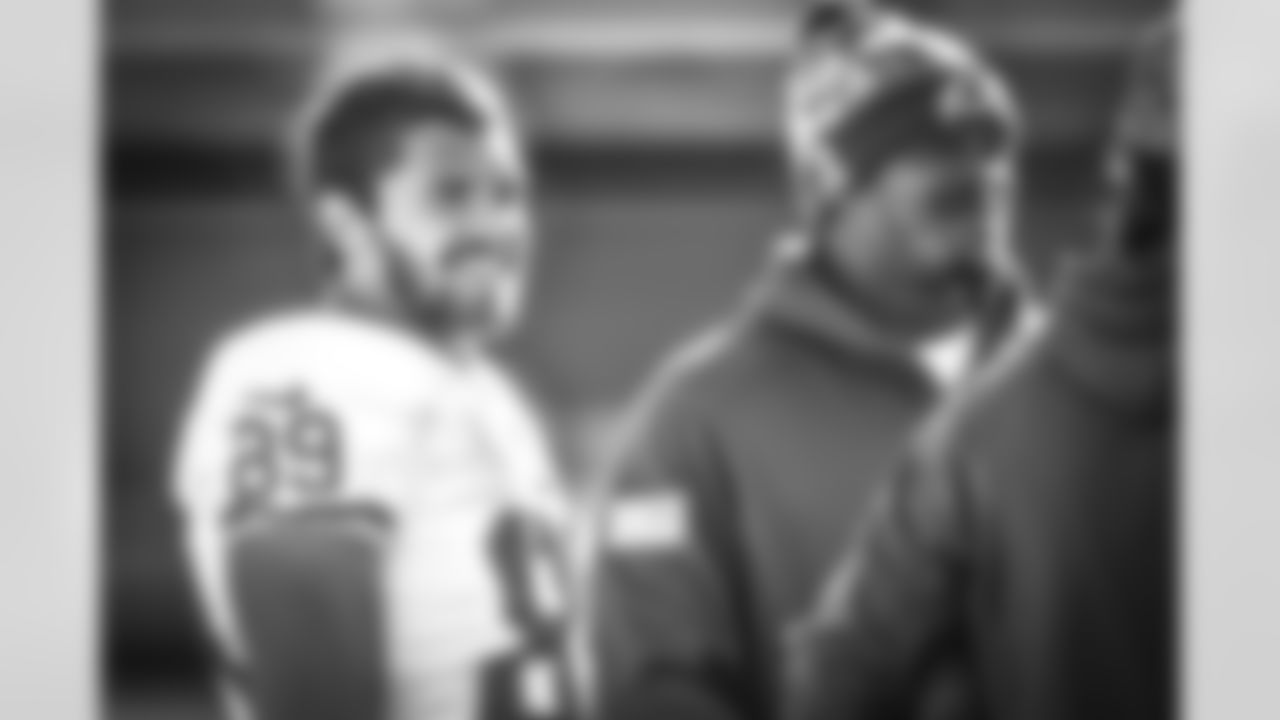 TE Derek Carrier