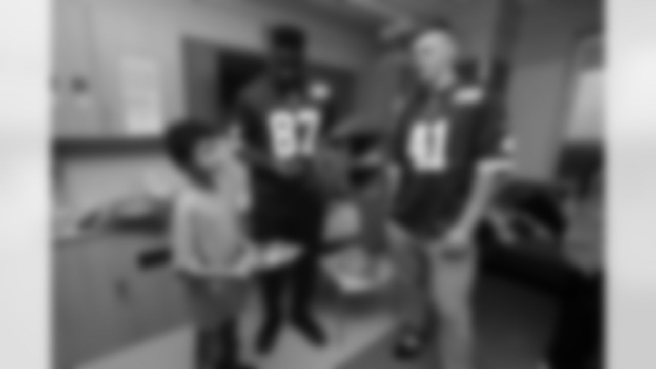 washington_redskins_inova_children_hospital_visit_011