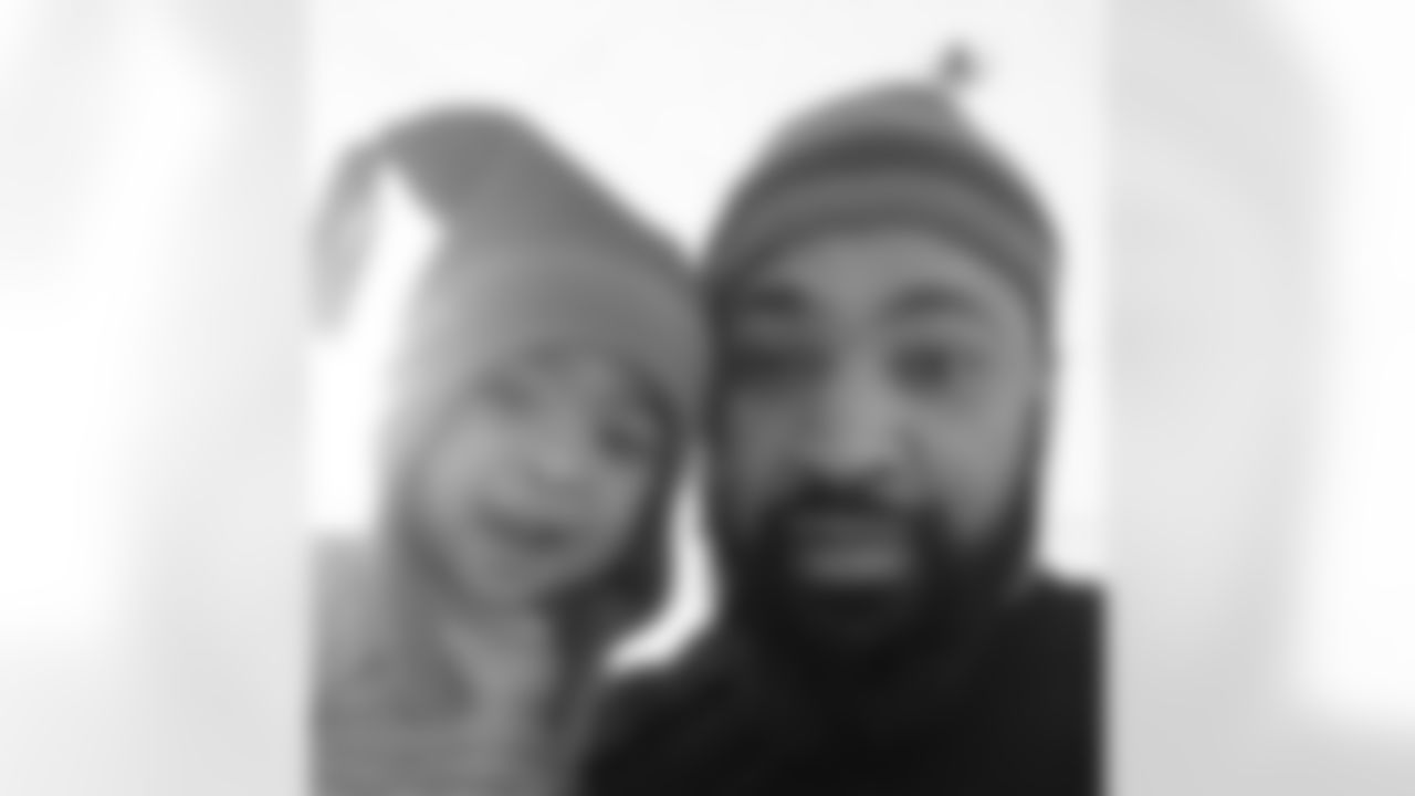 hatcher97 He love his dad. #BOSTONKASH