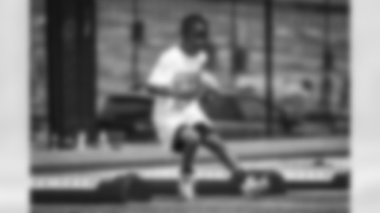 Terry McLaurin Football Camp Gallery33556