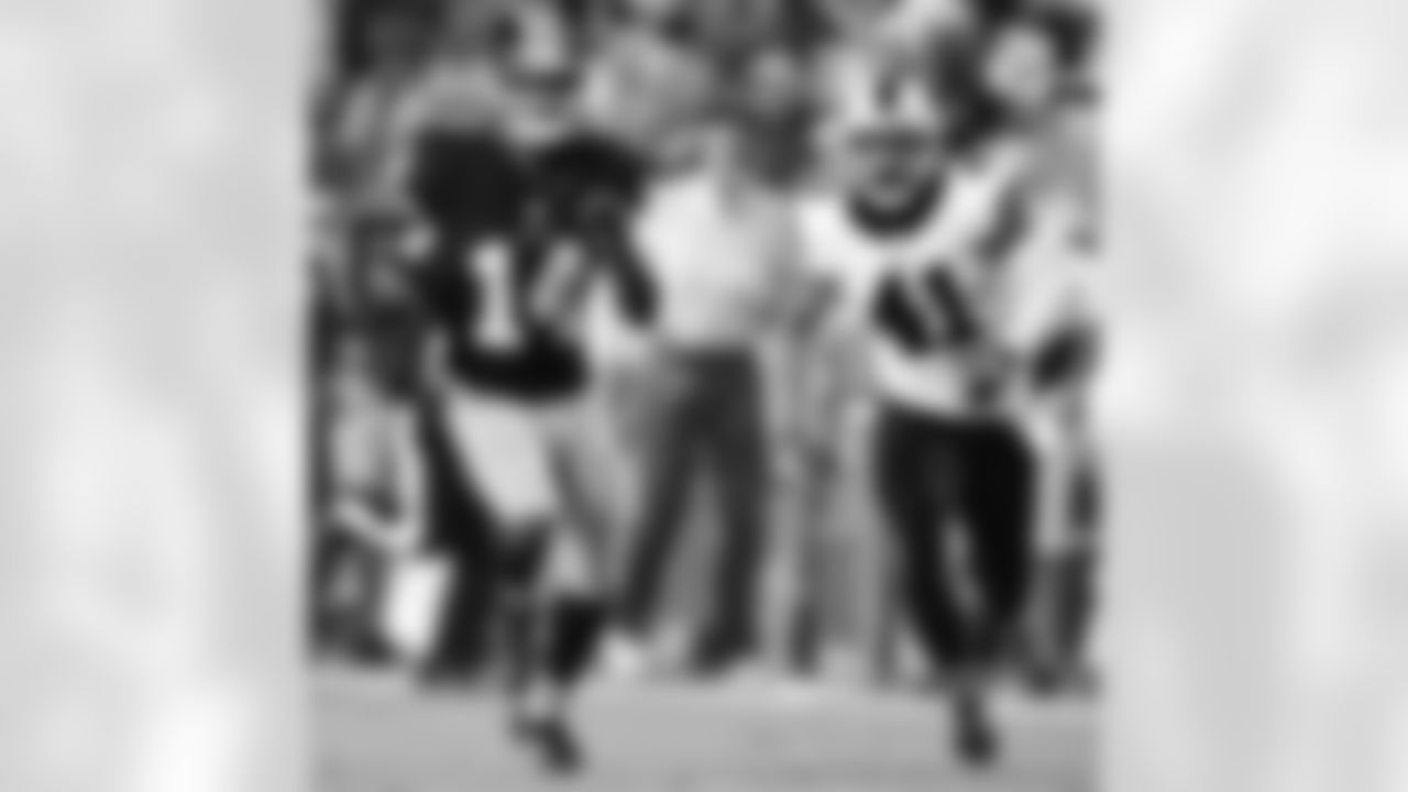 WR Ryan Grant