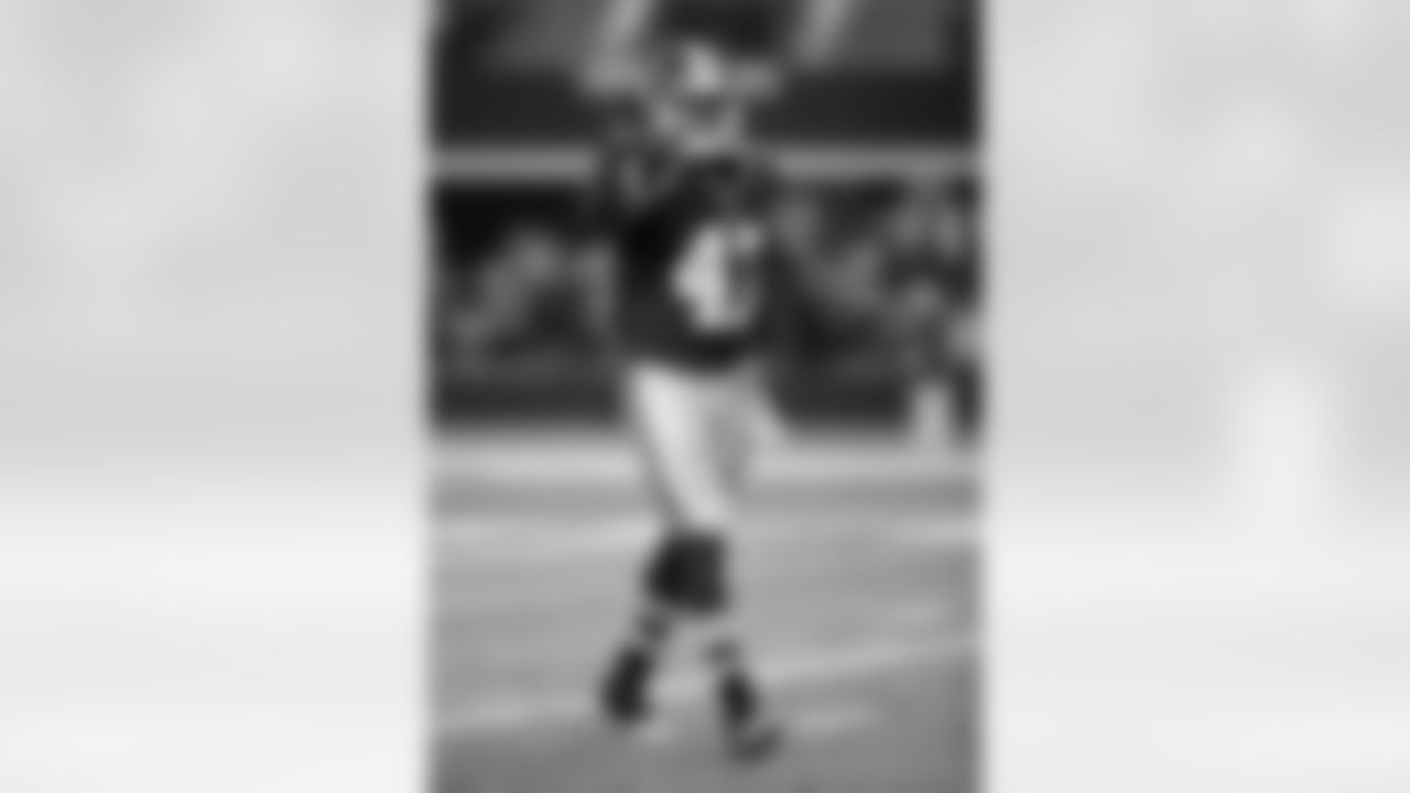 Safety Akeem Davis