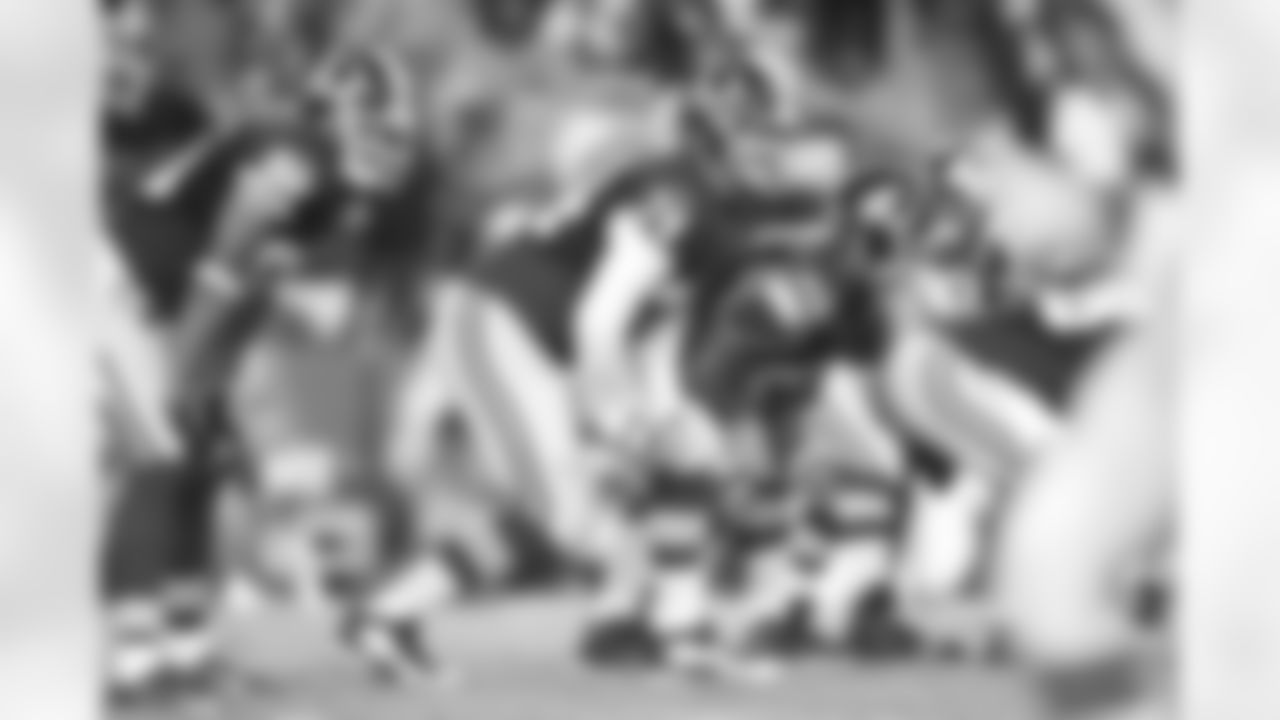 Offensive Tackle Tyler Polumbus