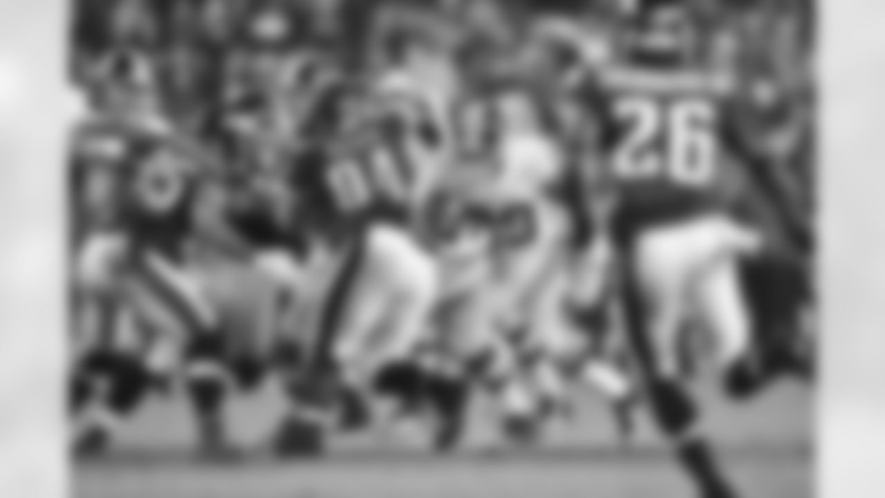 Pierre Thomas (52 rushing yards)