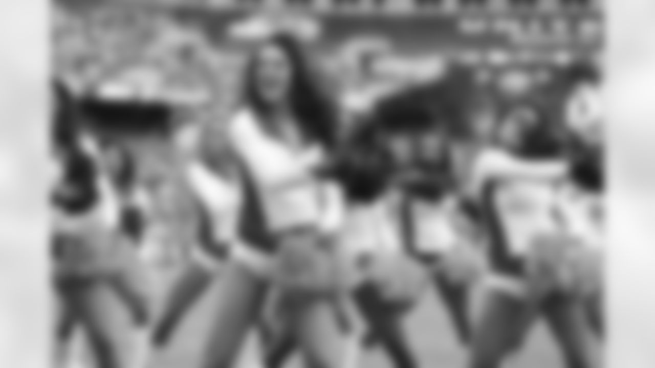 WAS vs. TB
Oct. 25, 2015
Homecoming Game