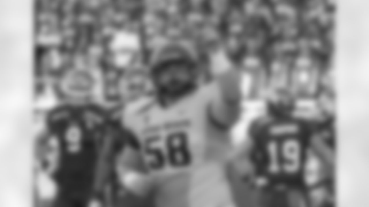 Offensive lineman Tyler Larsen