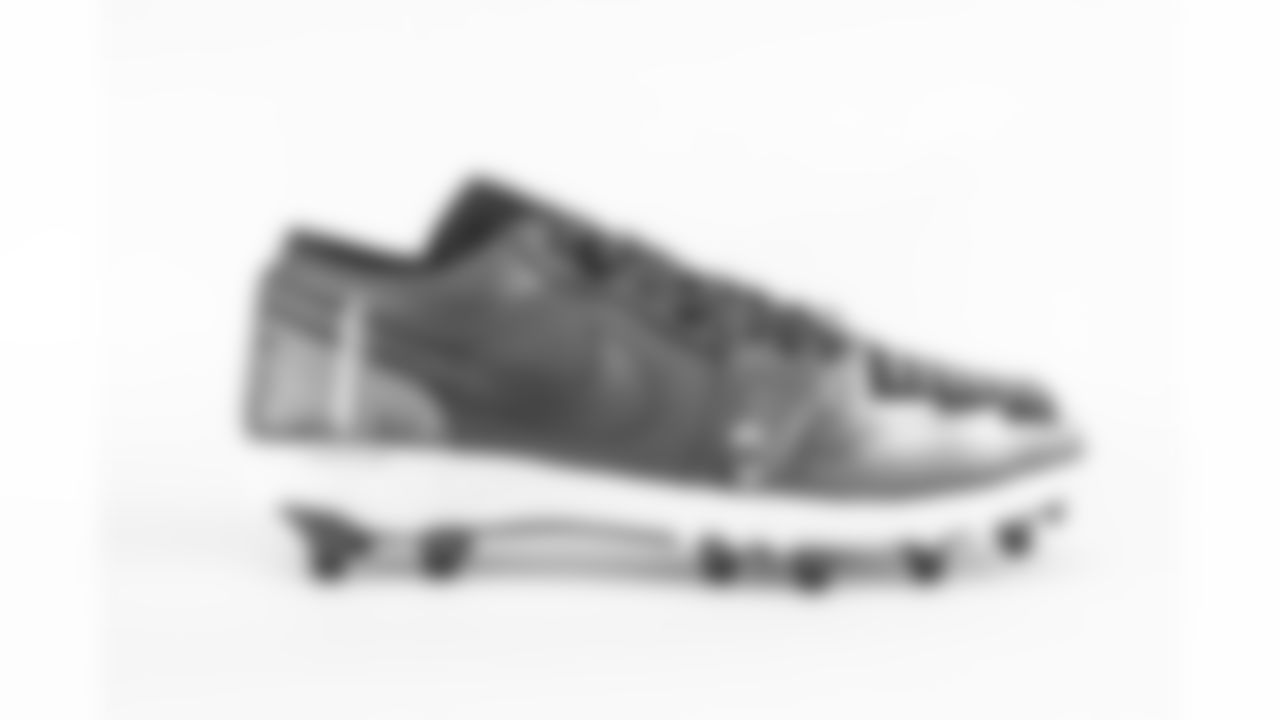 Bid on Dontrelle Inman's cleats benefiting the National Museum of African American History & Culture here.