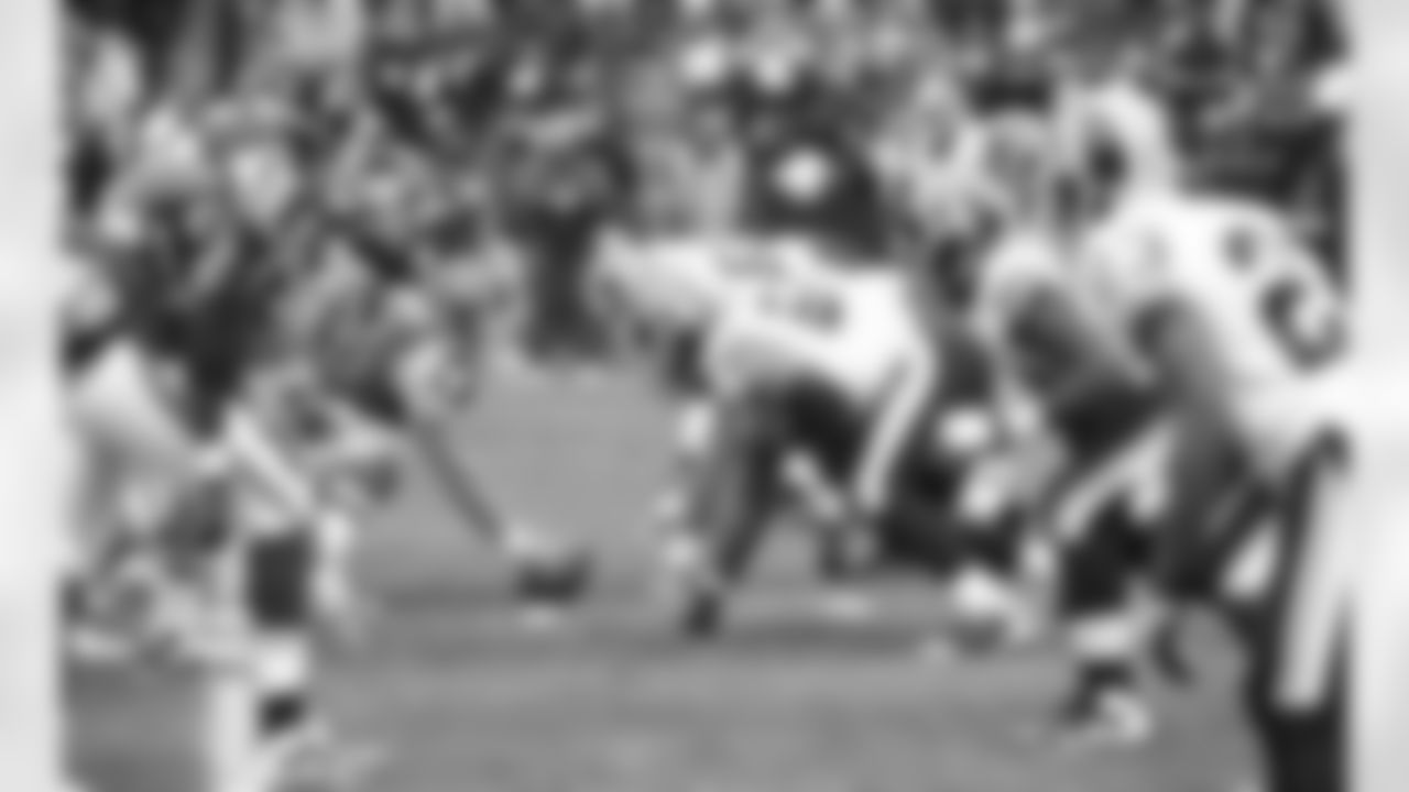 The Redskins and Chiefs between the trenches. (Ned Dishman Photo)