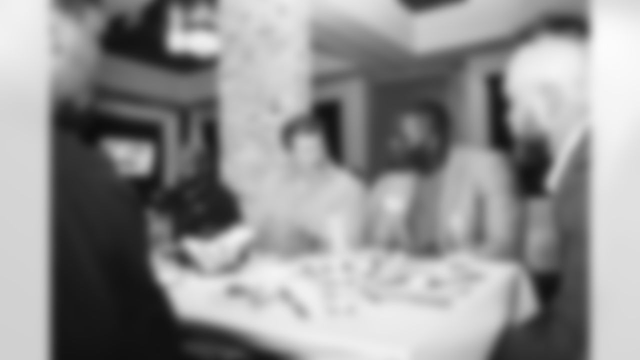 06012022 Rookie Dinner 014
