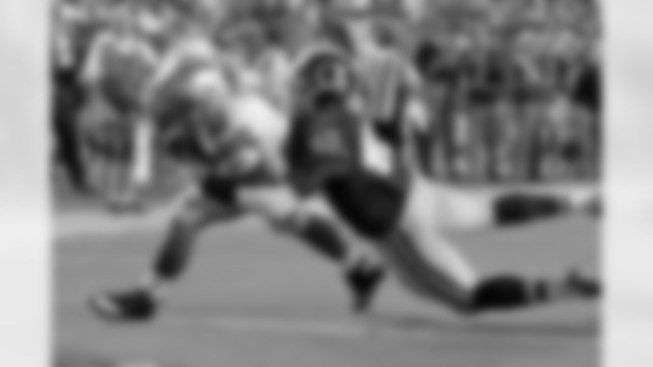 Linebacker Terrance Plummer