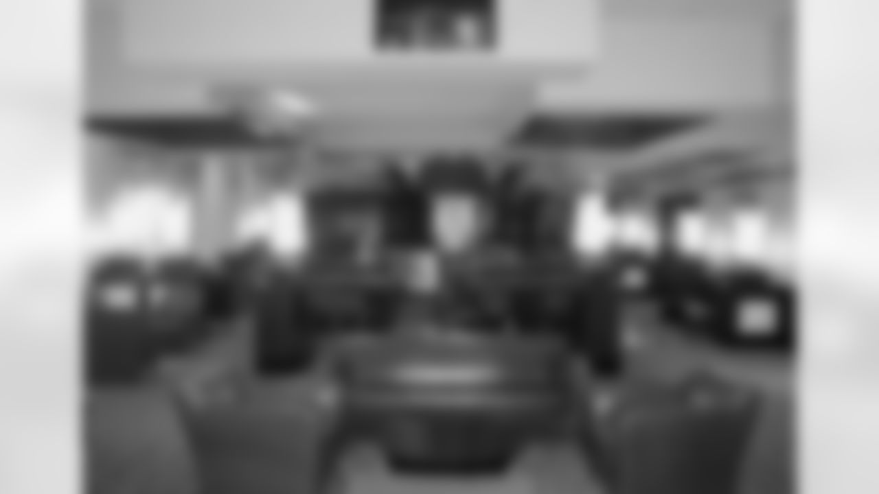 Suite Pictures