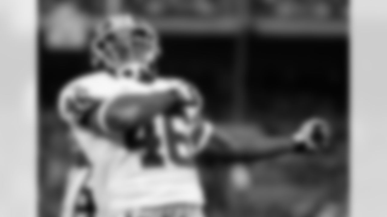 No. 2: Alfred Morris Swings For The Fences. Redskins RB Alfred Morris providing his signature home-run celebration after scoring on a three-yard TD run against the Cleveland Browns in Week 15.