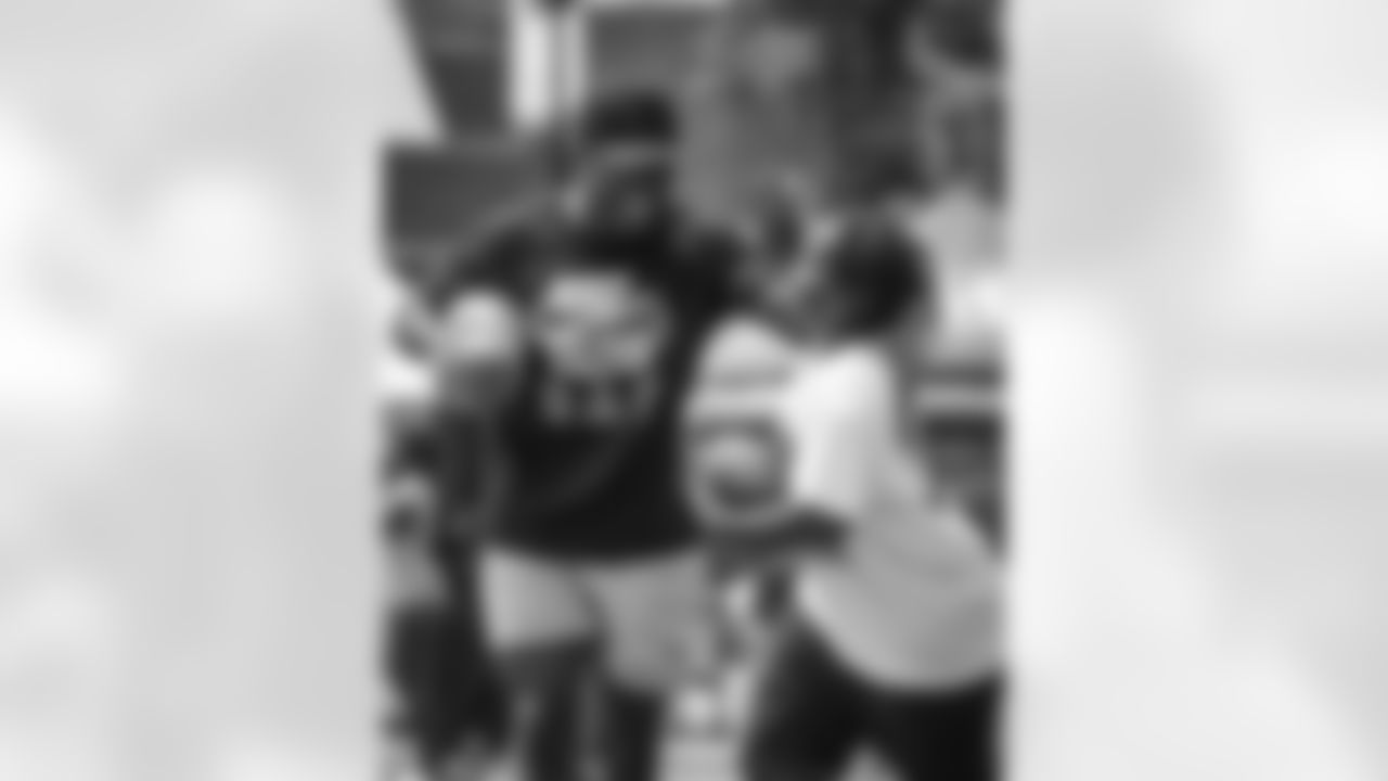 Terry McLaurin Football Camp Gallery33574