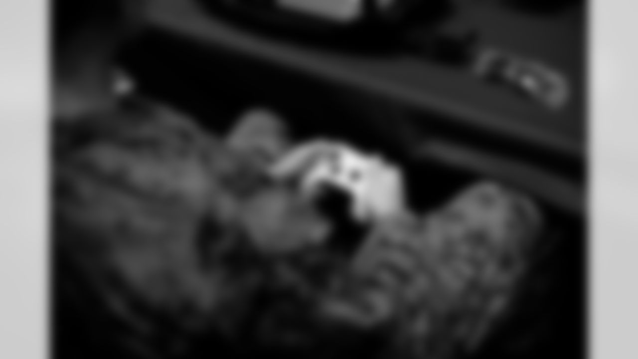 112718Salute005