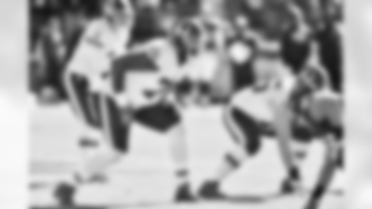 RT Morgan Moses - 1,021 Snaps (90 percent)