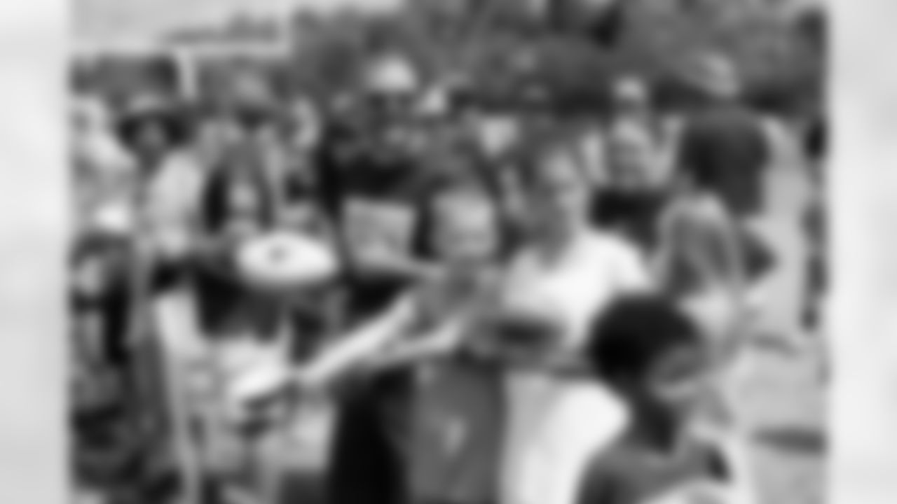 080218-TCDay7Fans-040