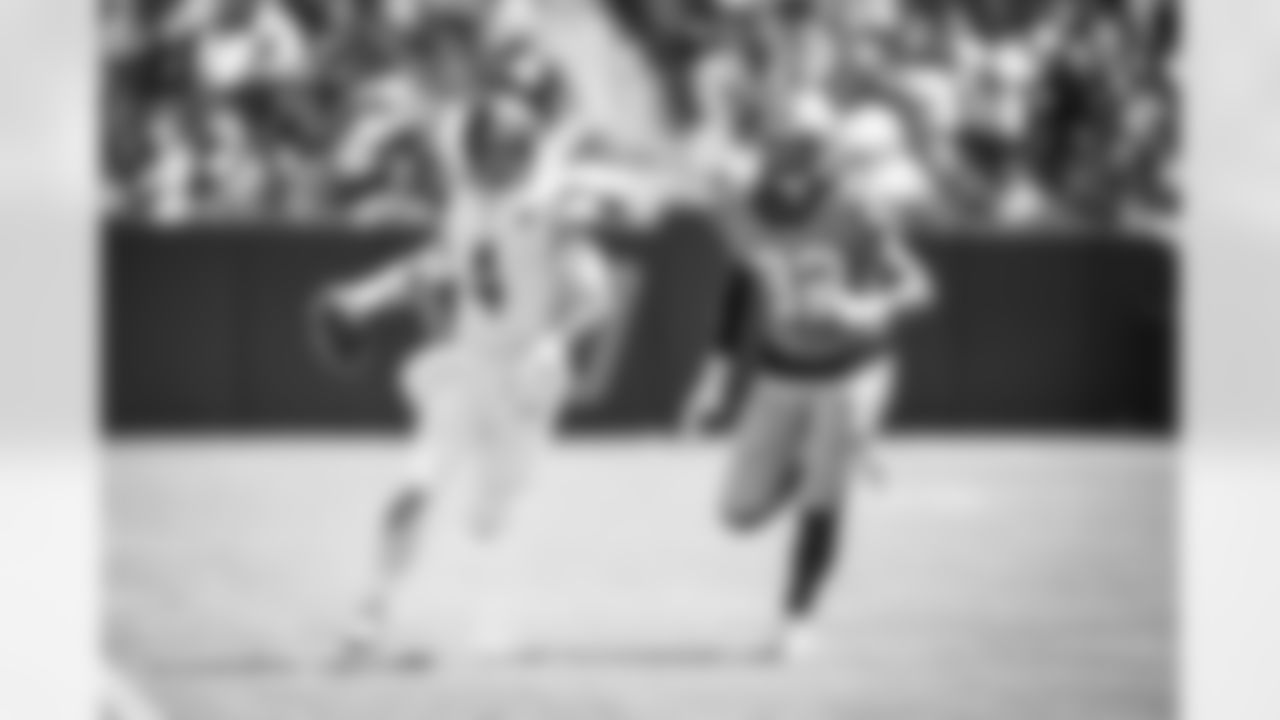 QB Taylor Heinicke