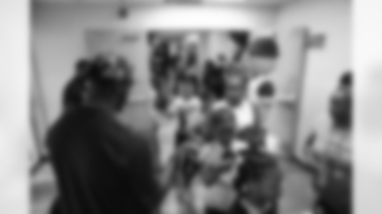 09262023 Commanders Reads EF0019
