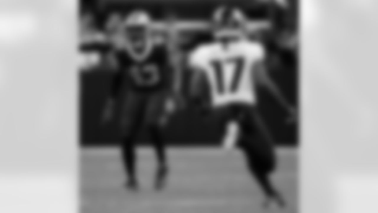 In the infamous 2017 Saints Draft, New Orleans selected Marshon Lattimore, Ryan Ramczyk, Marcus Williams, Alvin Kamara, Alex Anzalone, Trey Hendrickson, and Al-Quadin Muhammad.