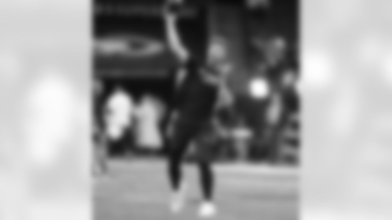 Check out the team arrivals and preparations from the New Orleans Saints ahead for their Week 5 matchup against the Seattle Seahawks at the Caesars Superdome.