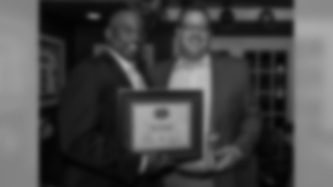 Gallery-HighSchoolCoachoftheYear-Saints-052919_012