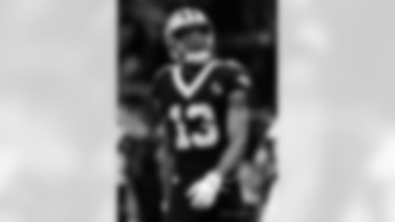 Saints 20 - Eagles 14 (W)
Divisional Game
Michael C. Hebert