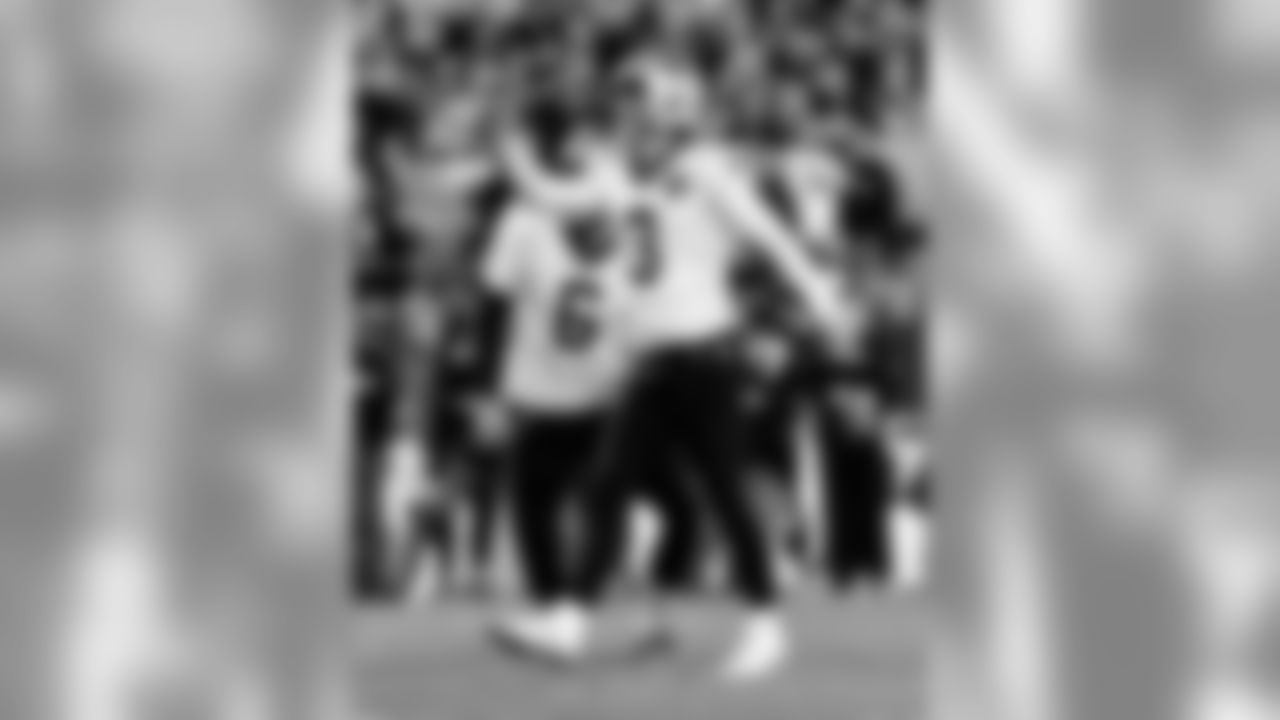 Saints 12 - Carolina 9 (W)
New Orleans Saints 2018 Season
Michael C. Hebert