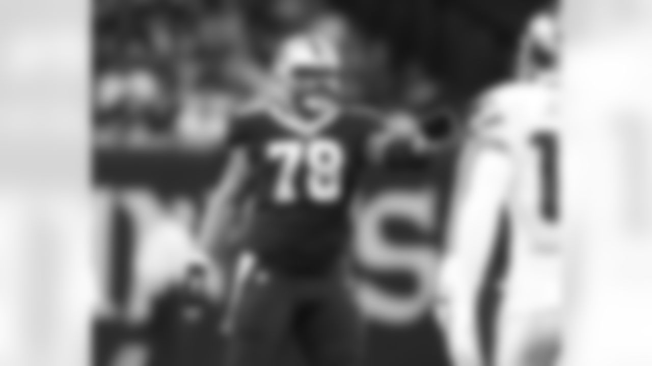 New Orleans Saints center Erik McCoy in action during their 2022 Week 5 game against the Seattle Seahawks.